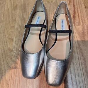 Saks Fifth Avenue Leather Silver Flats with Black Strap